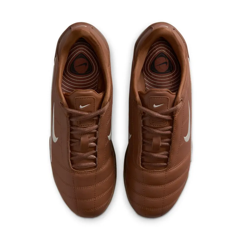 Nike Total 90 Shox Magia “Pecan / Metallic Silver” (IO9300-200)