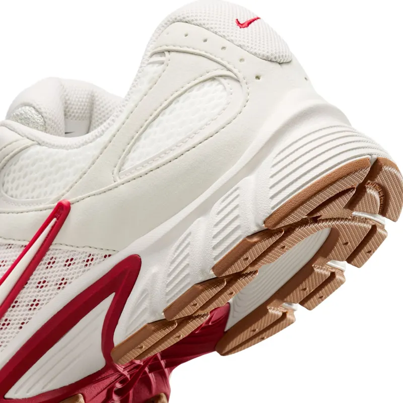 Nike V5 RNR “Light Bone Gym Red” (II6292-100)