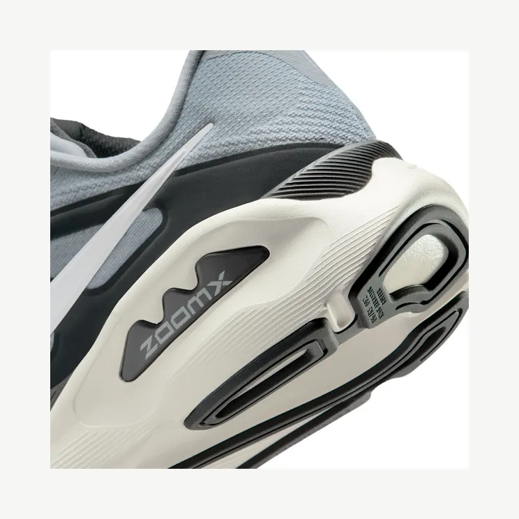 nike-structure HQ3048-002