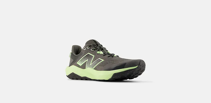 NEW BALANCE DynaSoft Nitrel v6 “TORNADO / AFTERGLOW / FADED BLACK” (MNTR2MD)