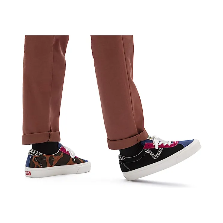 vans-style VN0A3WLQ96M