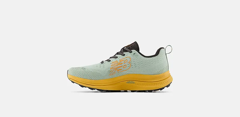 New Balance FuelCell SuperComp Trail Clay Ash Dried Apricot Dark Juniper (WTTRXCC1)