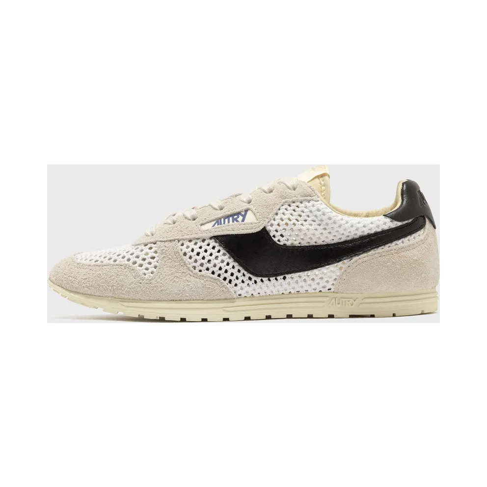 Autry Action Shoes WINDSPIN LOW WOM Beige