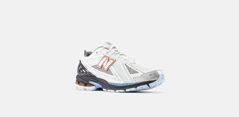 New Balance 1906R “White Black Copper” (M1906RBO)