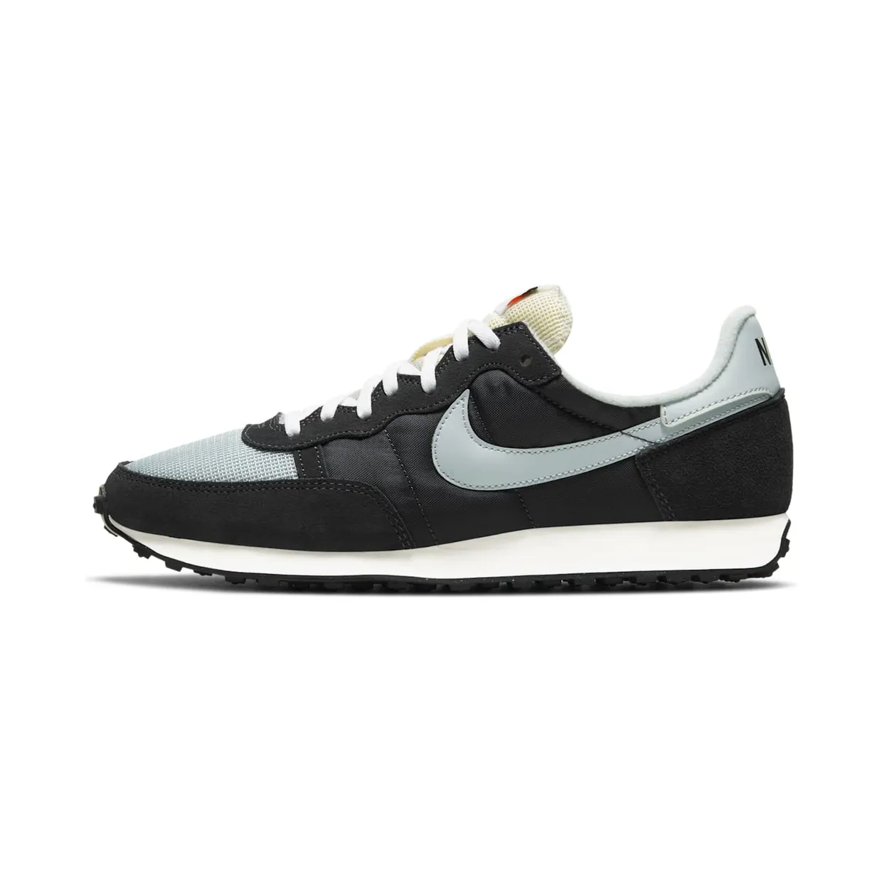 nike-challenger CW7645-007