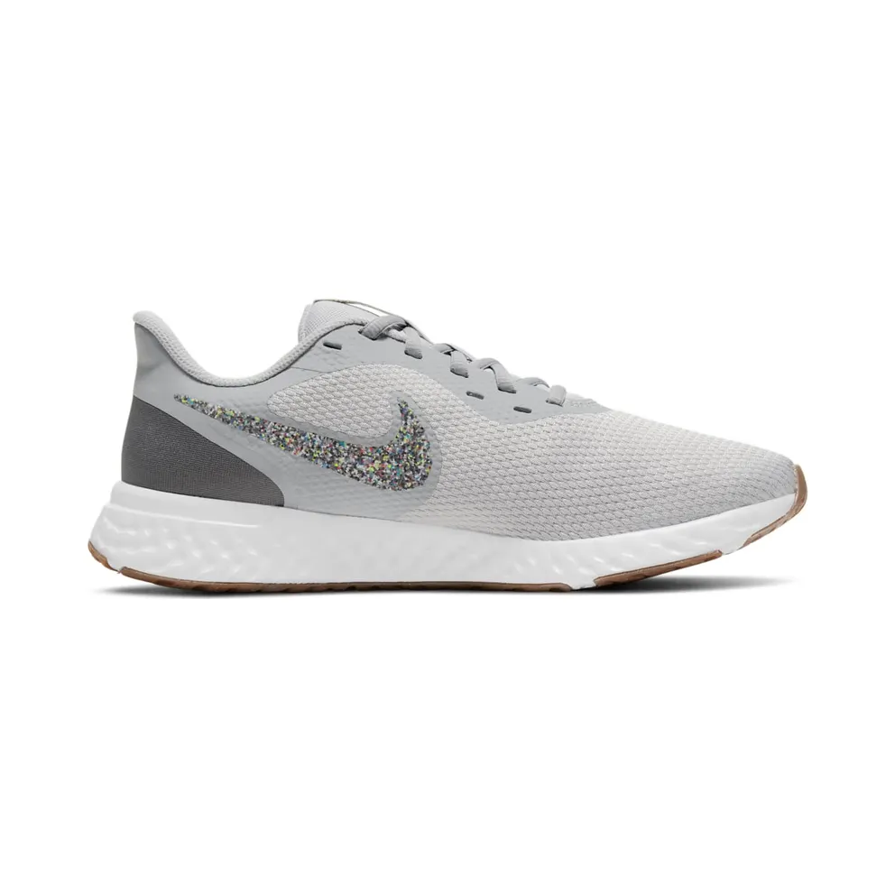 Nike Revolution 5 Premium “Wolf Grey / Iron Grey / White / Photon Dust” (CV0159-019)