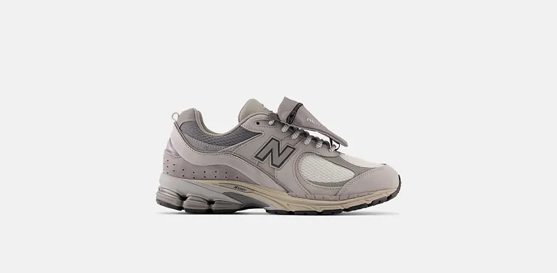 New Balance 2002R “Grey Pocket” (M2002RVC)