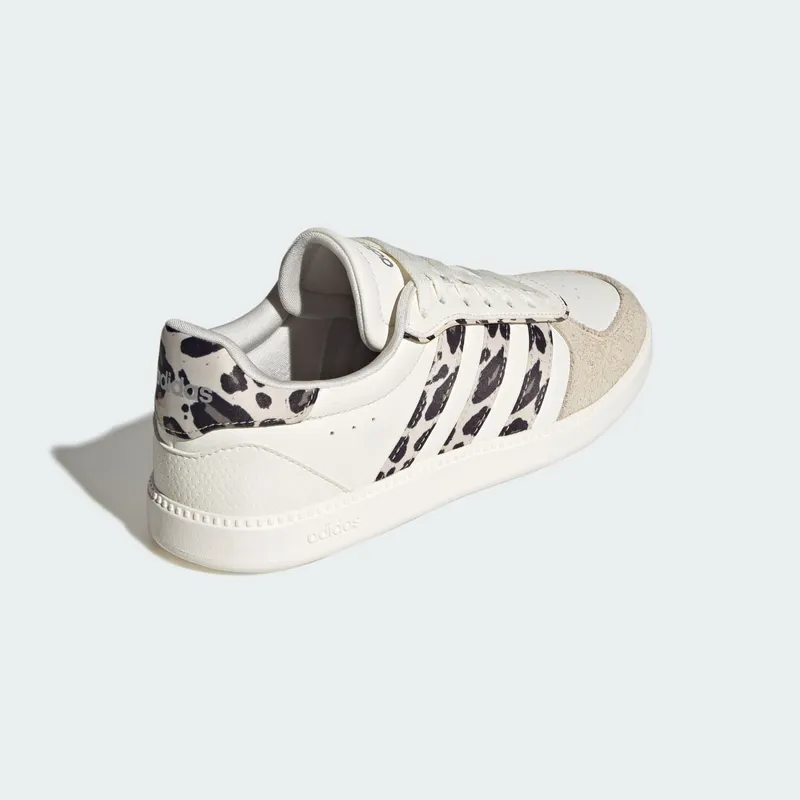 Adidas BREAKNET SLEEK Shoes Core White / Crystal Linen / Khaki Six (KI2639)