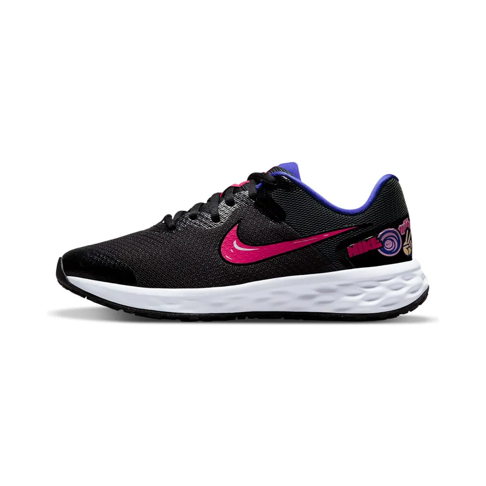 Nike Revolution 6 SE Straßenlaufschuh für ältere Schwarz (DD1104-013)