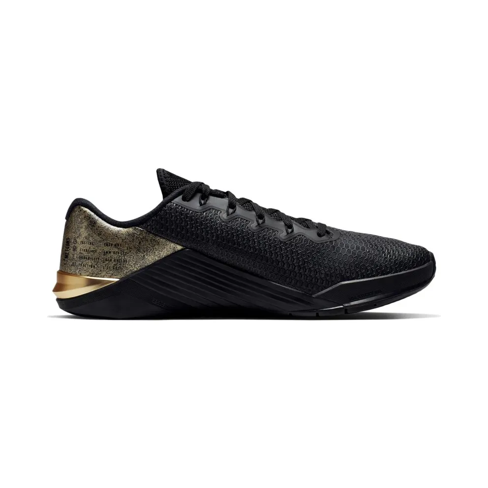 Nike Metcon 5 Medal Strong Black/Black-Metallic Gold (AT3144-070)