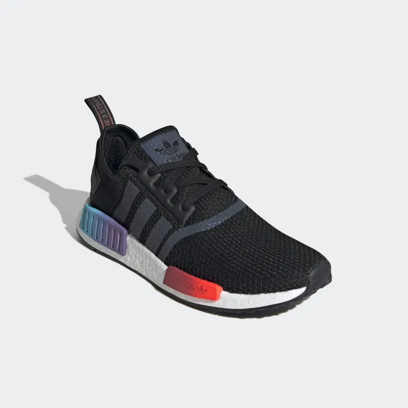 adidas NMD R1 Gradient Core Black/Core Black/Boost Black (FW4365)