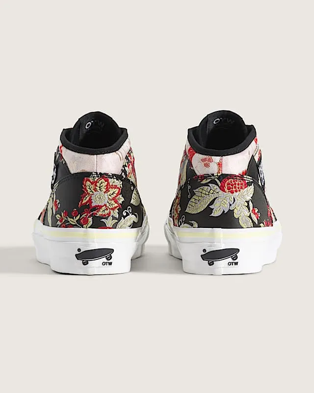 Vans Half Cab 33 Decon Vibram “Floral Tapestry” (VN00110EBLK): geborduurde bloemen op een skate-icoon (4)