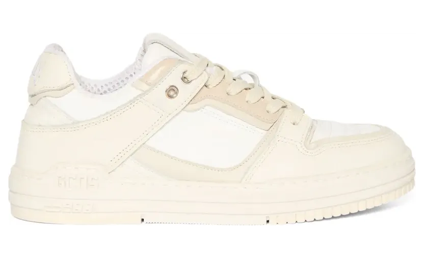 GCDS Sneakers mit Schnürung – Nude (B2CU4207AF2)