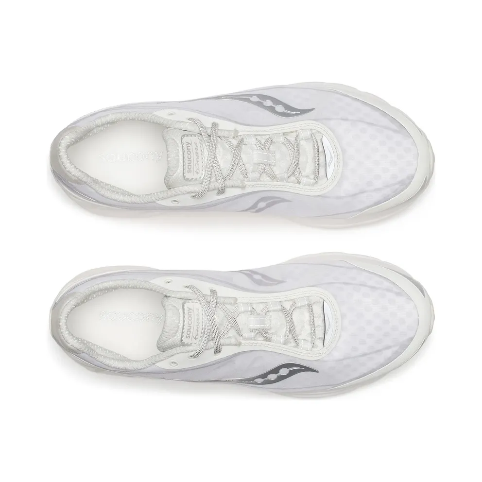 SAUCONY Kinvara 1 “Ivory / Silver” (S101650-1003)