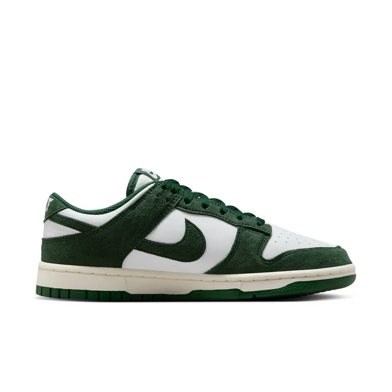 Nike Dunk Low “Mini Swoosh – Gorge Green” (IB4417-100)