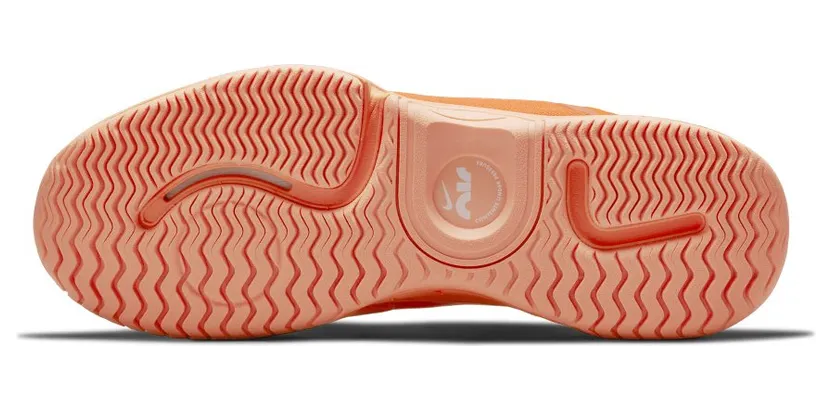 nikecourt DC9164-800