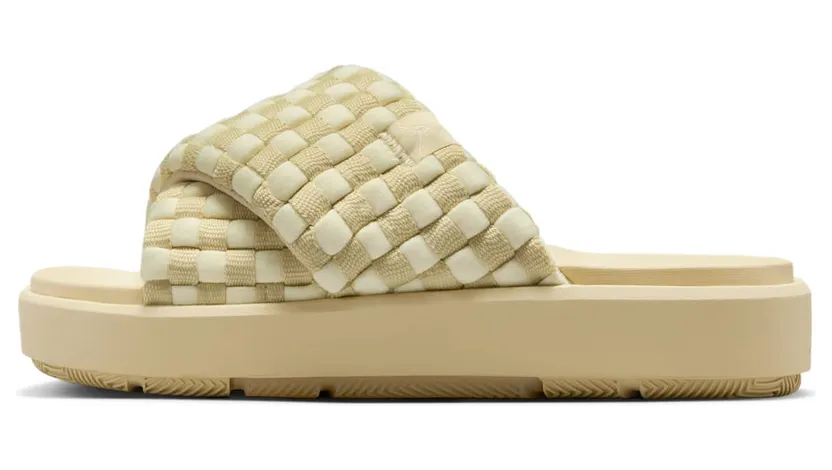 Jordan Sophia DO8863-701