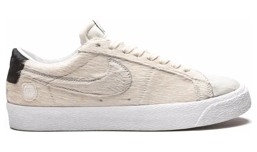 Nike x Medicom Toy SB Blazer low-top sneakers – Beige (CZ4620)
