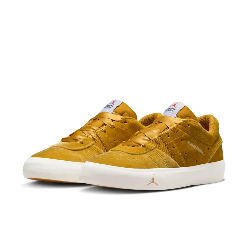 Jordan Series .05 SE Low Brown (DZ7737-761)