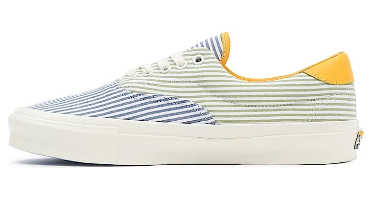 vans-style VN0A4UVGARA