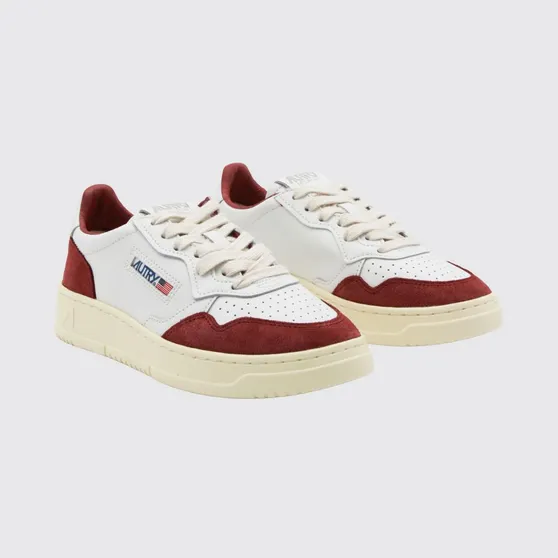 Autry Medalist Low Sneakers for in Leather and Suede with a Bicolor Design Burgundy (AULWFT20)