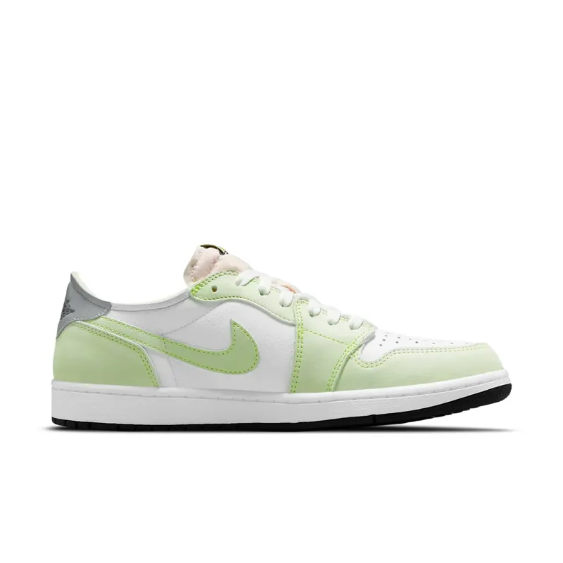 Air Jordan 1 Low OG Ghost Green (2021) – “White / Ghost Green / Black” (DM7837-103)