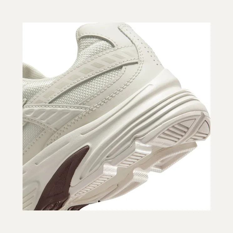 nike-initiator 394053-007