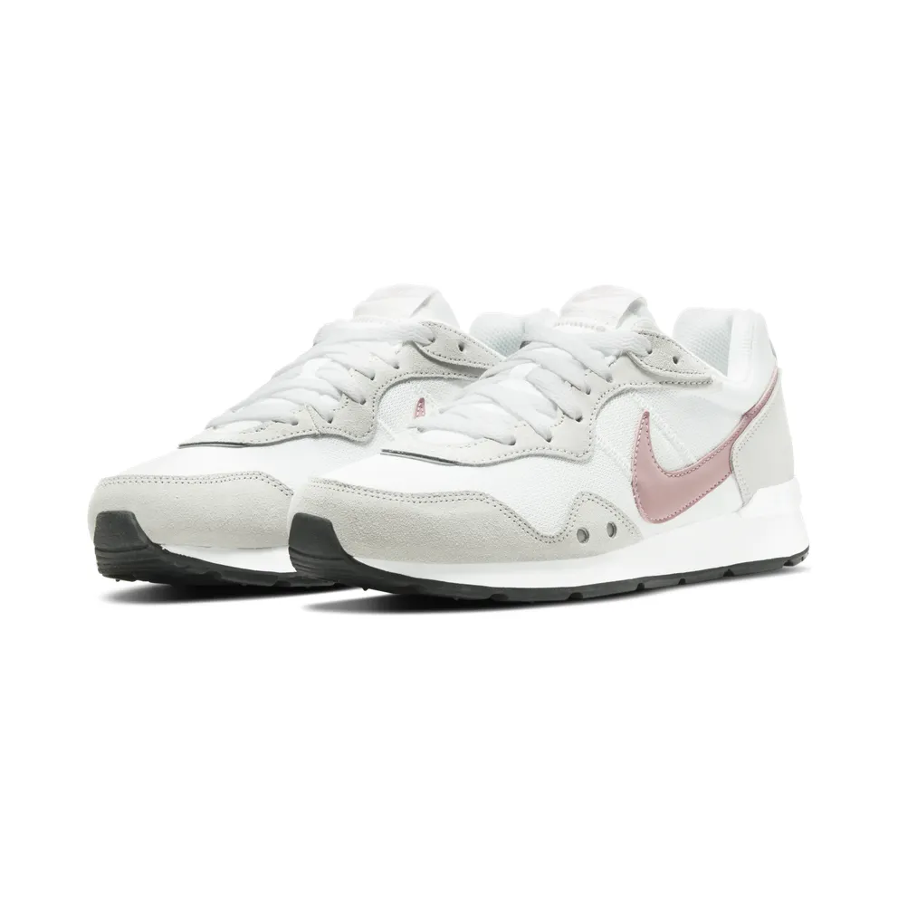 Nike Venture Runner “White / Platinum Tint / Black / Pink Glaze” (CK2948-104)
