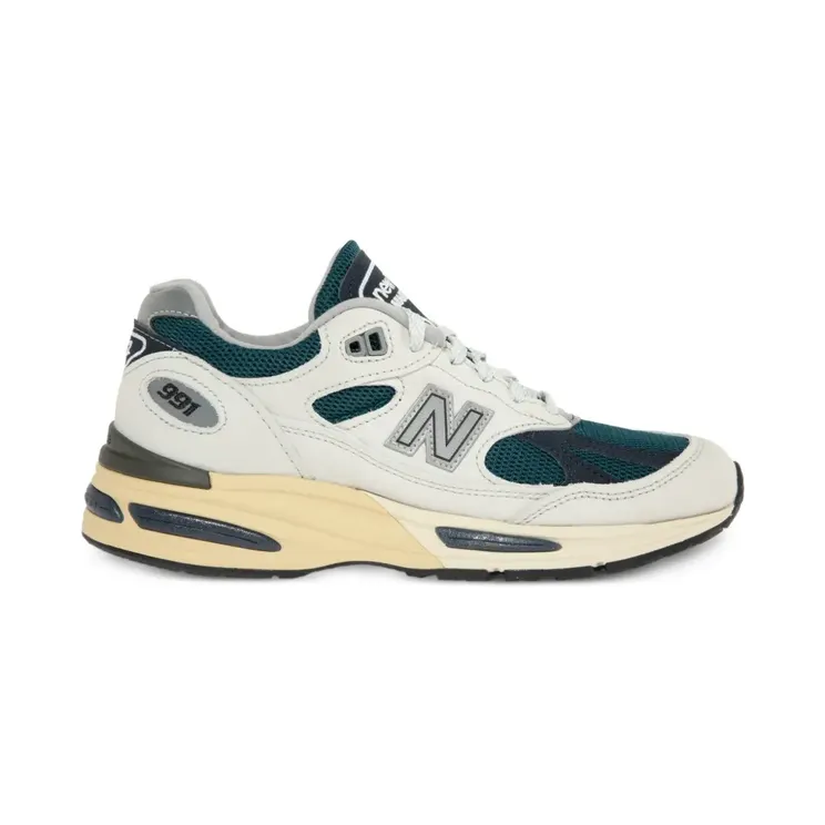 New Balance Made in UK 991v2 “White” (U991T02)
