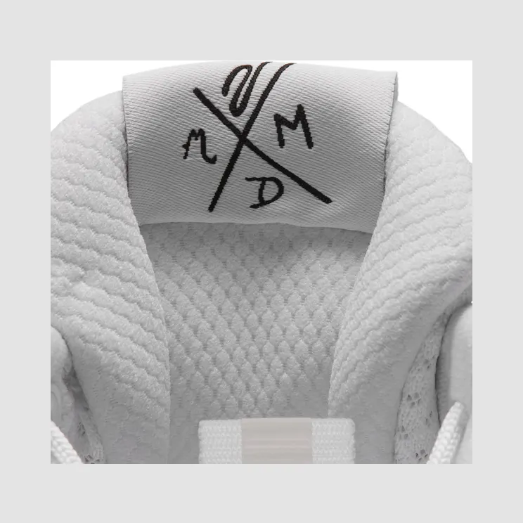 nike-book-2 IZ2372-109