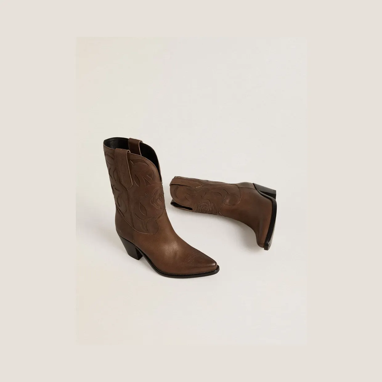Golden Goose Wish Star Boots In Dove-Gray Leather With Tone-On-Tone Inlay Details (GWF00939.F007607.55356) (2)