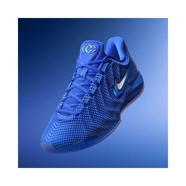 Nike Caitlin 1 “Racer Blue”: een debuut-signature die je beter meteen pakt