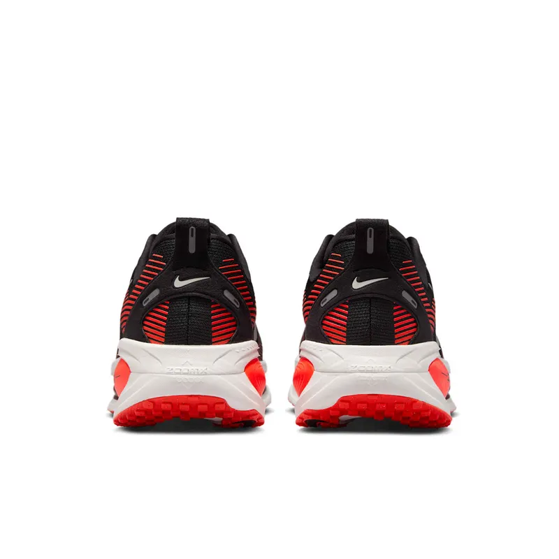 Nike Vomero 18 “Black Summit” (HM6803-008)