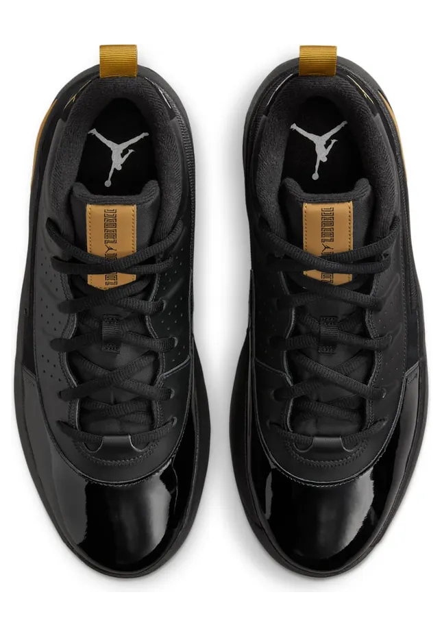 air-jordan-max-aura HQ2091-007