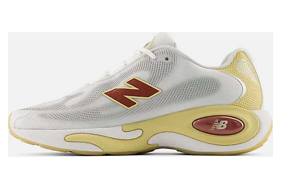 new-balance-sneaker MACR18RJ