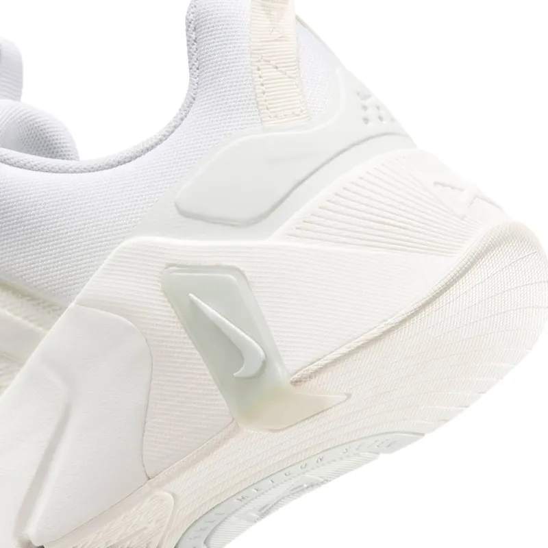 nike-metcon II7406-101