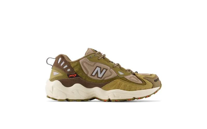 New Balance 703 Aape (ML703BGX)