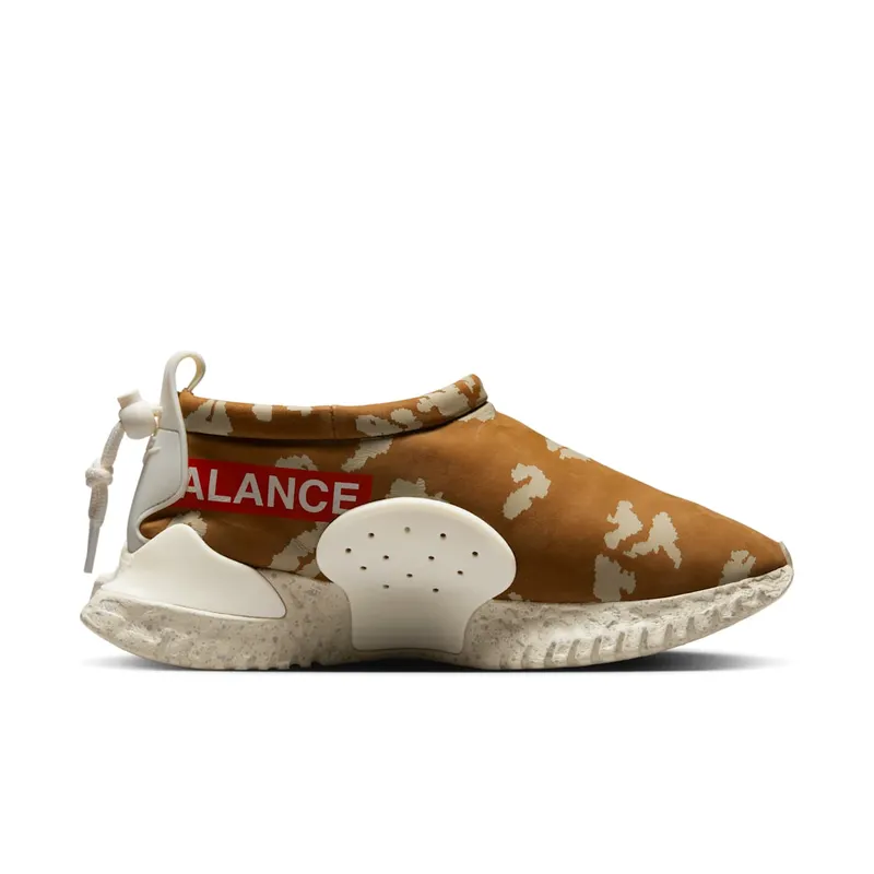 Nike Moc Flow SP “Undercover – Ale Brown” (DV5593-200)