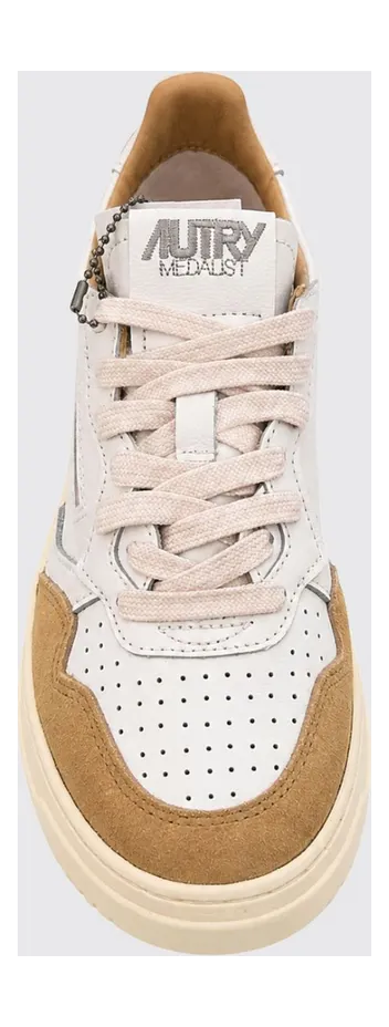 Autry Medalist Low Bicolor Leather Sneakers with Perforated Toe Ecru (AULWFT18)