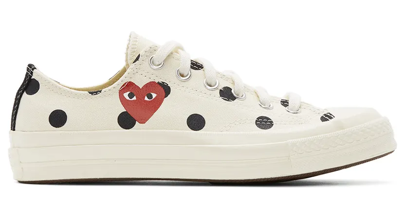 Comme des Garçons Play Black Converse Edition Polka Dot Heart Chuck 70 Low Sneakers (P1K114)