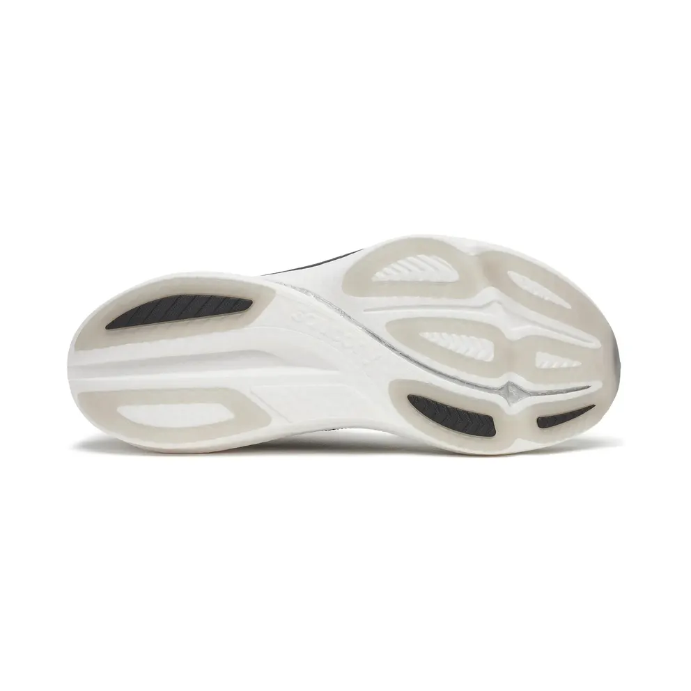 SAUCONY Endorphin Azura “Black / White” (S21070-100)