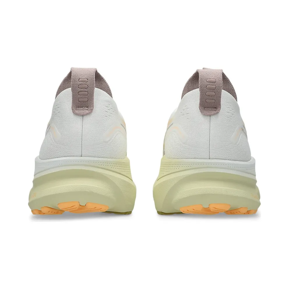 ASICS GEL-KAYANO 32 “White / Orange Glow” (1011C052-101)