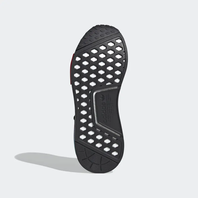 adidas NMD R1 Gradient Core Black/Core Black/Boost Black (FW4365)