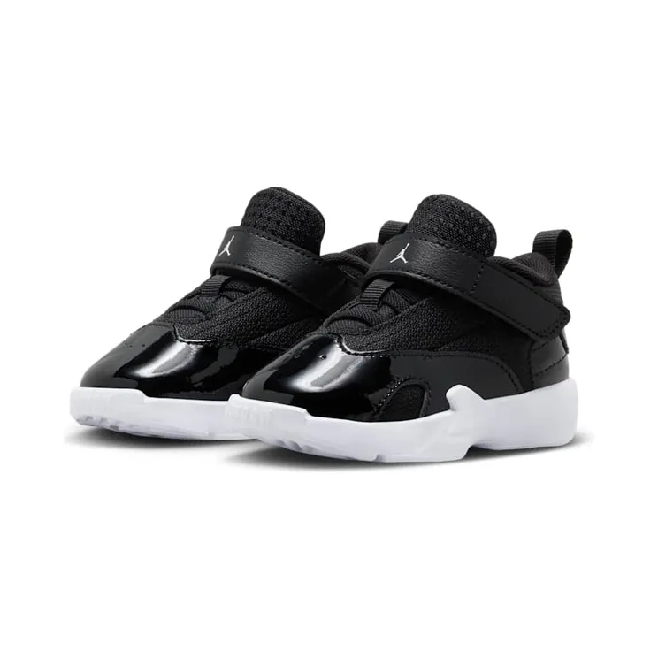 air-jordan-max-aura FQ8296-010