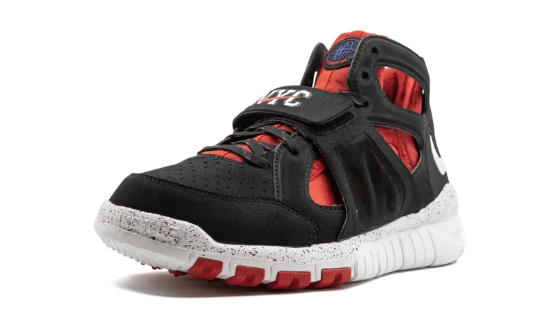 Nike Huarache Free Shield “BLACK/RED” (559599-016)