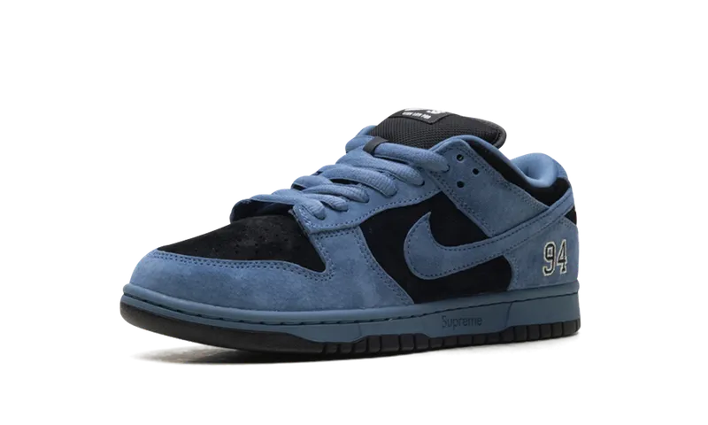 Nike SB Dunk Low “Supreme – White” (HQ8487-400)