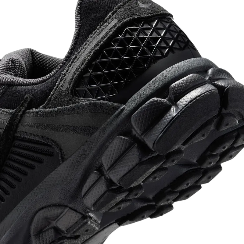 nike-air-zoom IO7468-001