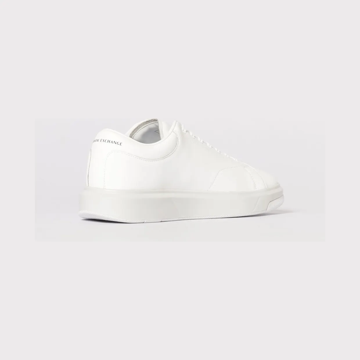 Armani Sneakers White (XUX123XV53400152)