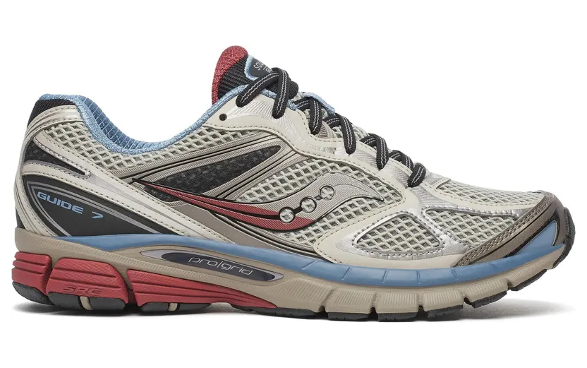 SAUCONY ProGrid Guide 7 Disrupt “Taupe / Black” (S70936-48)