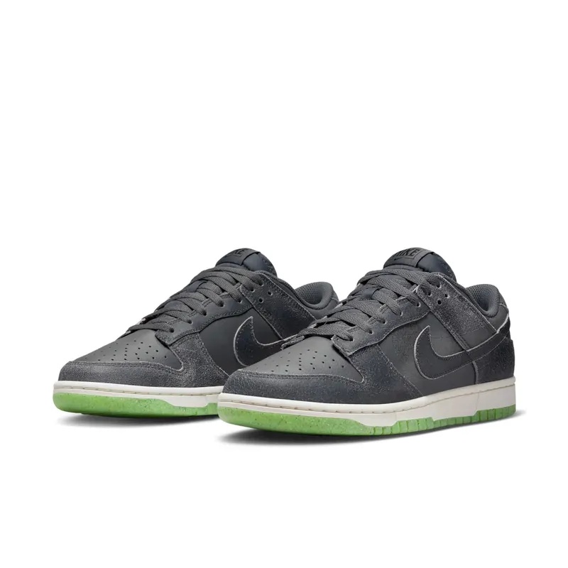 Nike Dunk Low SE “Halloween – Cauldron” (DQ7681-001)